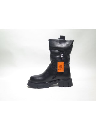 Зимние сапоги женские YODER